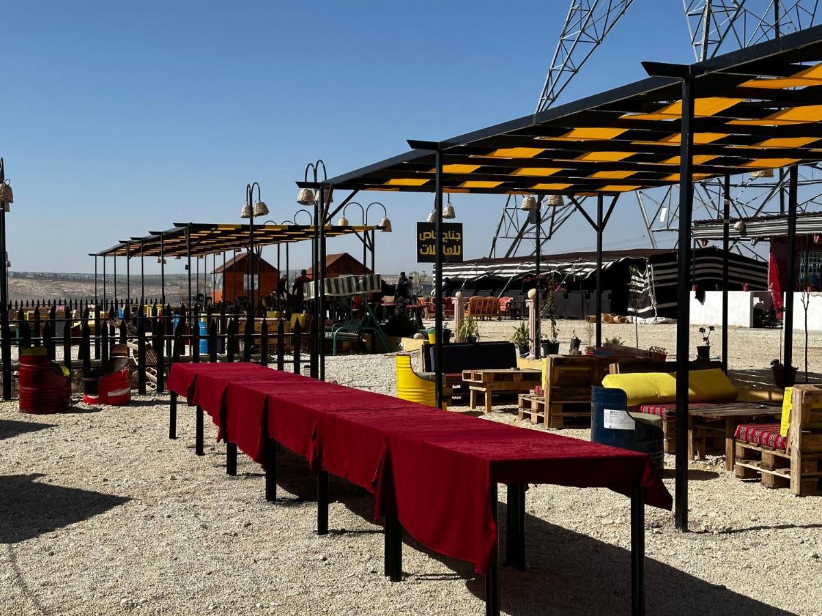 Wadi Al-Wala View Camp Hotel Madaba Eksteriør billede