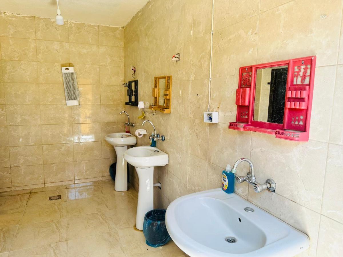Wadi Al-Wala View Camp Hotel Madaba Eksteriør billede