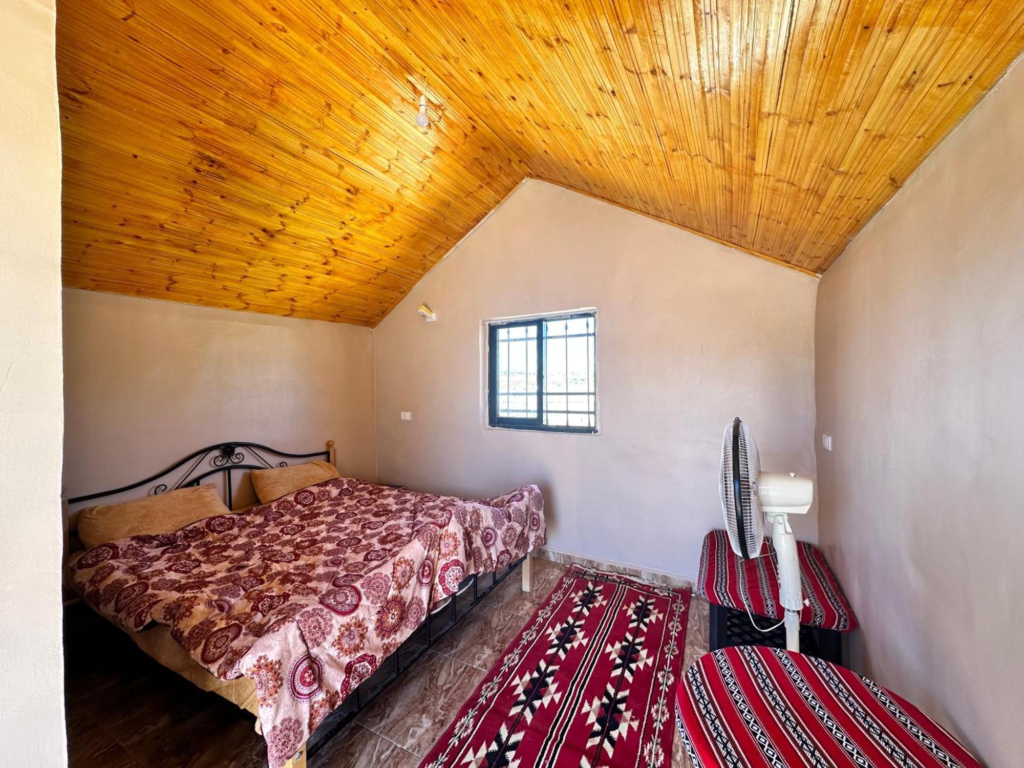 Wadi Al-Wala View Camp Hotel Madaba Eksteriør billede